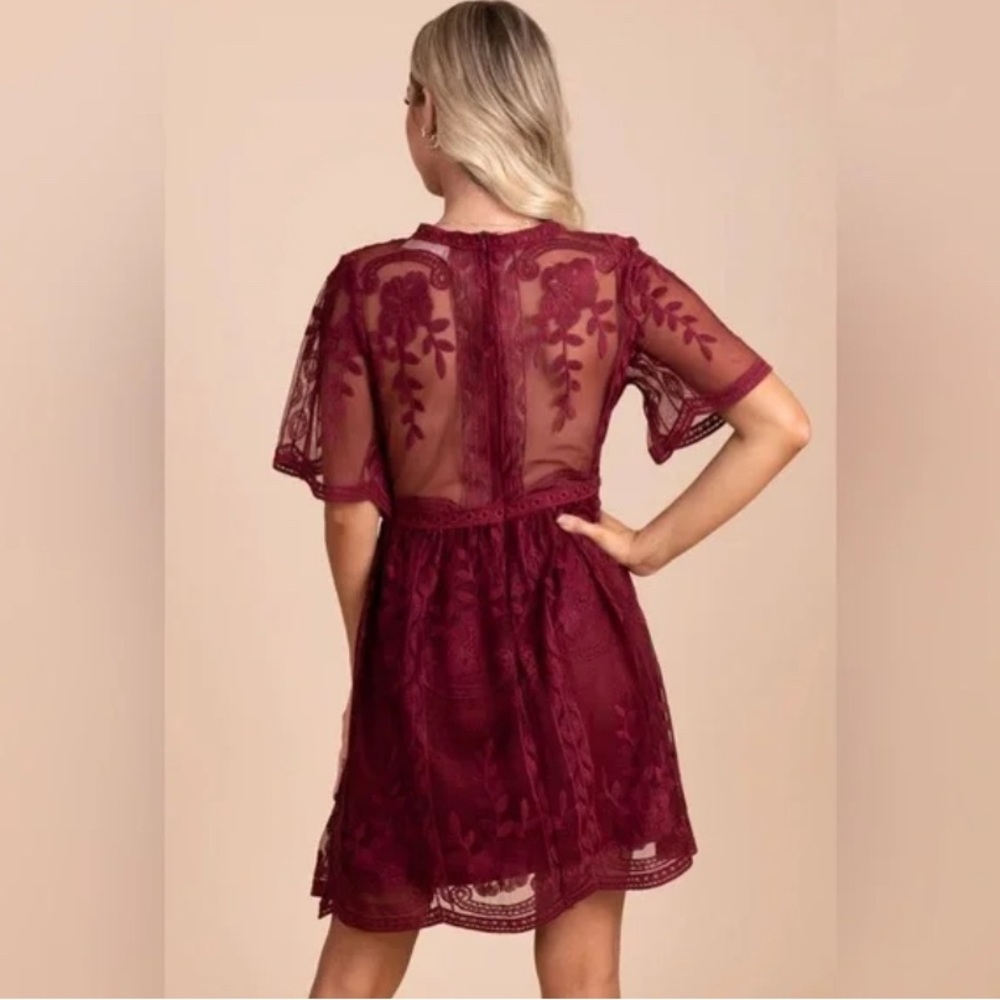 Elegant Deep Red Lace Midi Dress - Picture 2 of 9